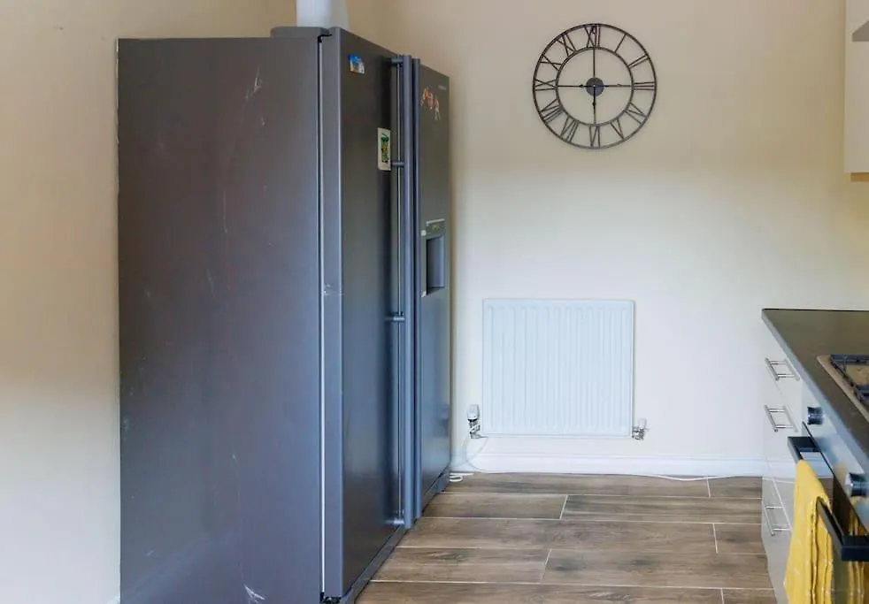 Holiday home Stylish 3 Bedroom And Free Parking Thamesmead